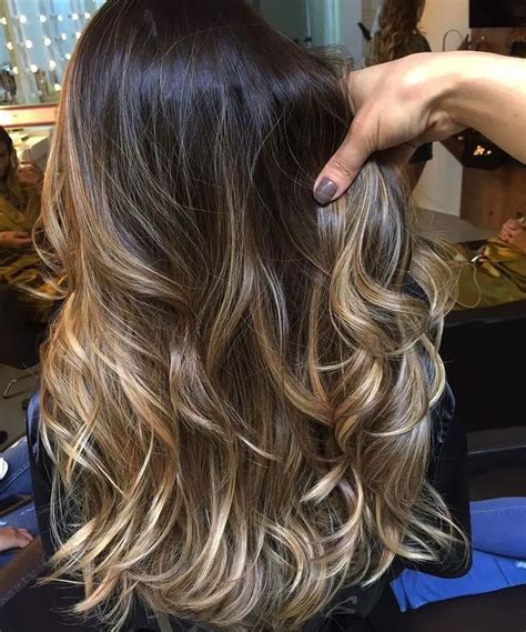 mechas californianas em cabelo escuro